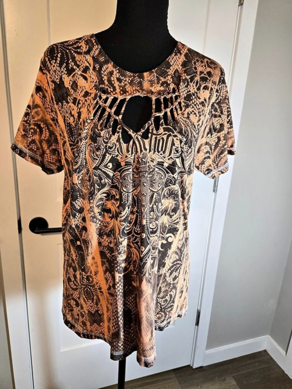 Affliction Live Fast Orange Lava Wash Studded Cut Out Graphic Tee XL